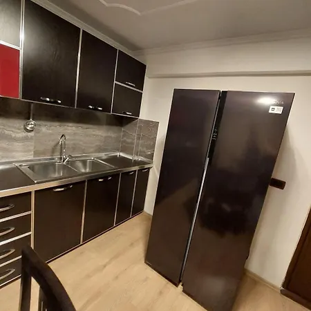 Selefi Apartman *